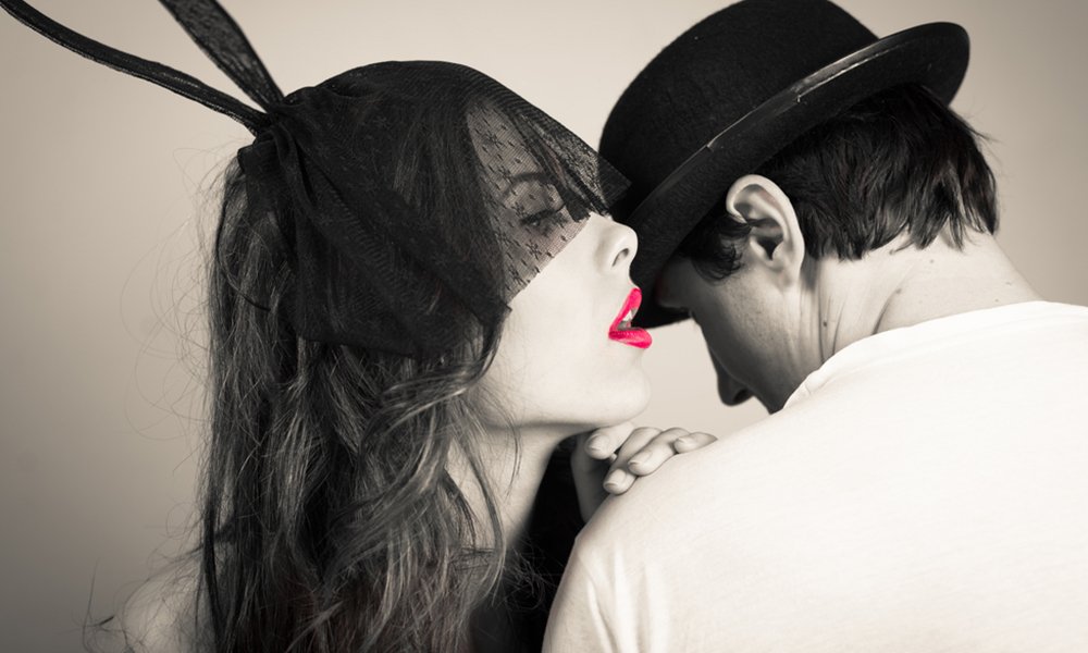 Avoid THESE on a first date