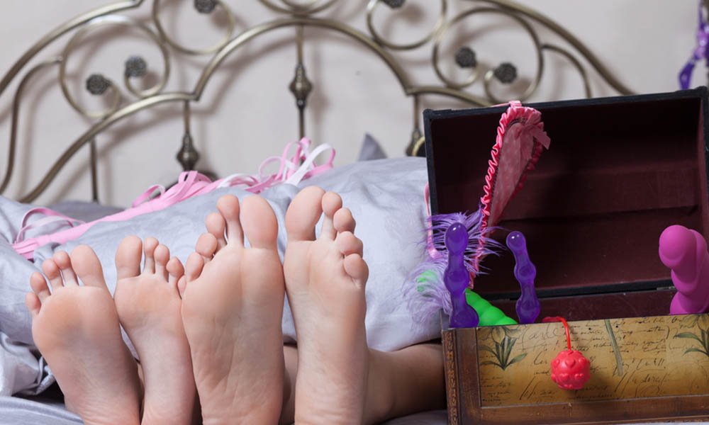 Outside the Box: 5 Ways to Get Out of Your Sexual Comfort Zone