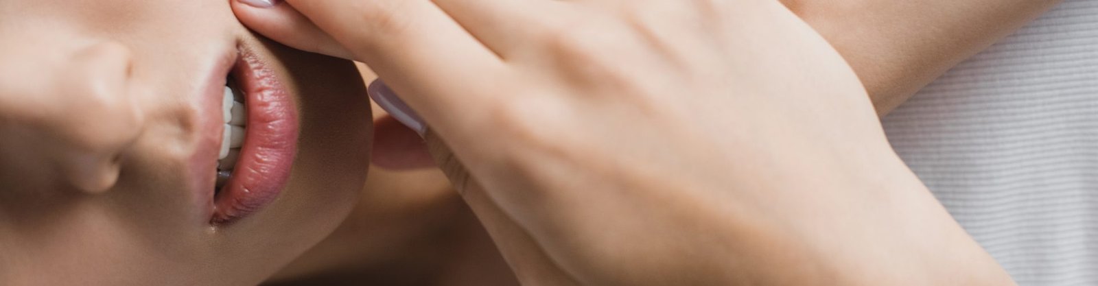 Oral sex sizzles with G-Spot play